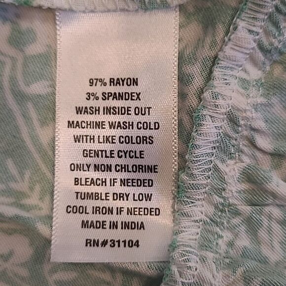 Crown & Ivy Green and White Shirt - Picture 14 of 14